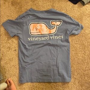 Vineyard vines pocket t-shirt